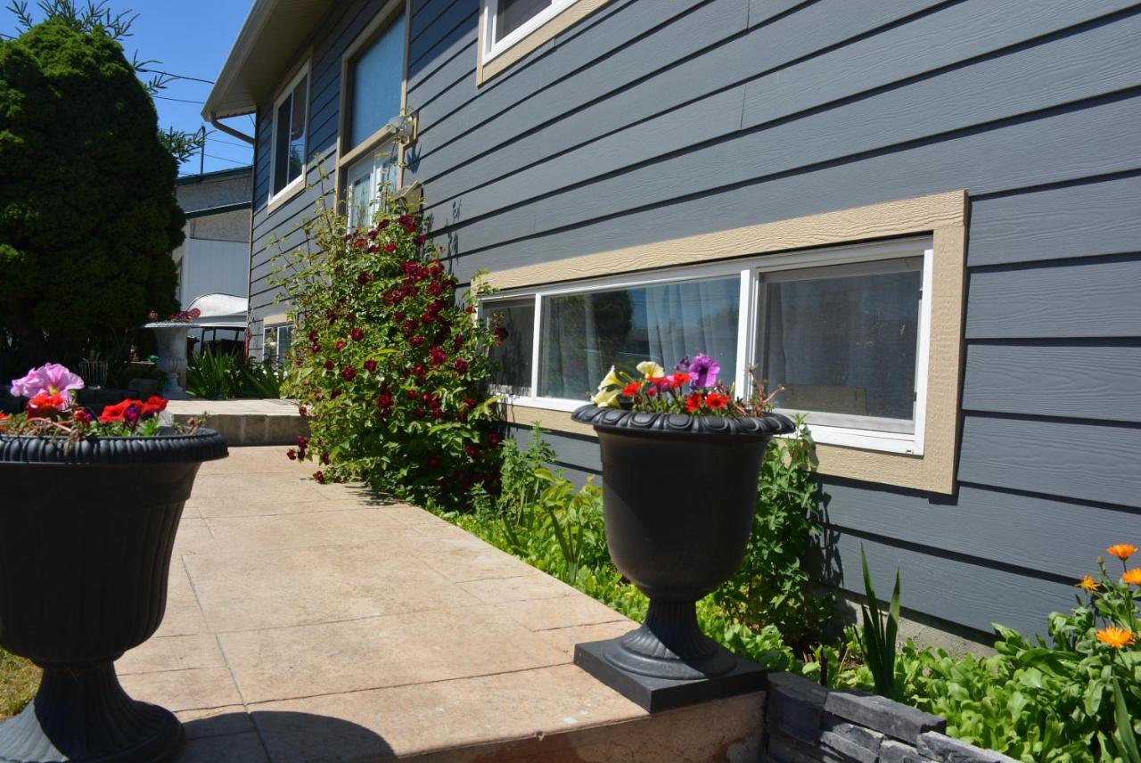 Aasra Home Kelowna Zewnętrze zdjęcie