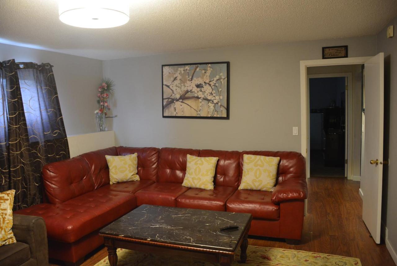 Aasra Home Kelowna Zewnętrze zdjęcie