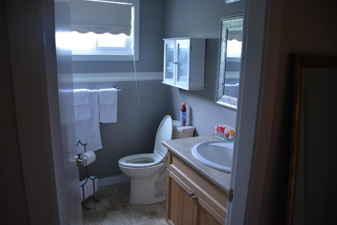 Aasra Home Kelowna Zewnętrze zdjęcie